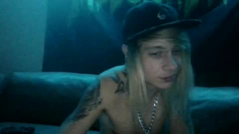 altboy010 online show from July 25, 1:53 am