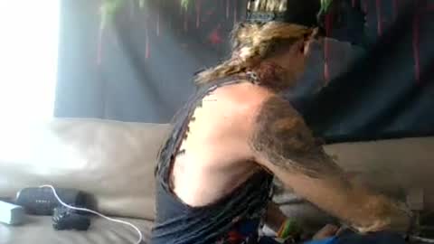 altboy010 online show from July 27, 1:05 pm