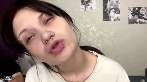 Dana and Leo online show from August 3, 5:42 pm