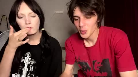 Dana and Leo online show from August 15, 1:37 pm