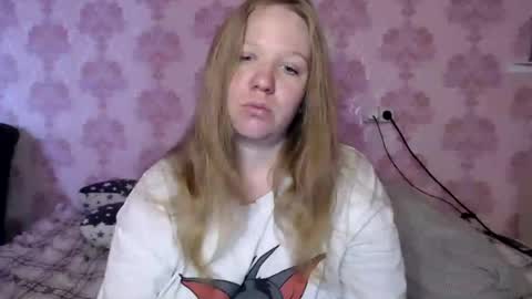 alya764770 online show from August 3, 6:31 am