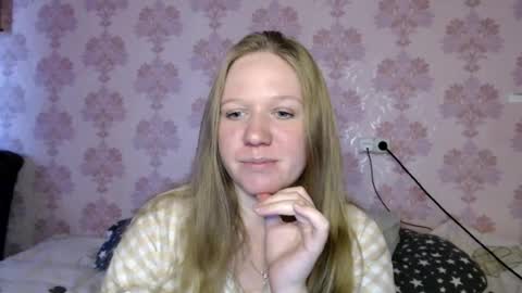 alya764770 online show from August 9, 12:17 pm