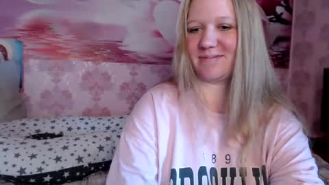 alya764770 online show from August 14, 9:24 am