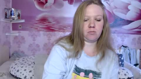 alya764770 online show from August 16, 7:45 am