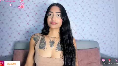 Aly online show from August 7, 11:49 pm