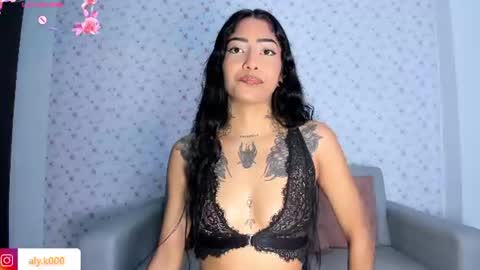 Aly online show from August 8, 10:32 pm