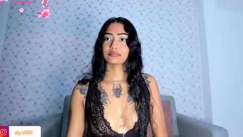 Aly online show from August 8, 11:38 pm