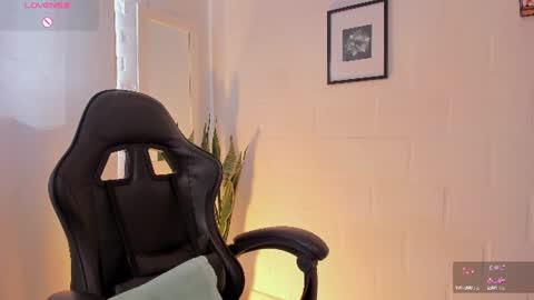 Alyson online show from July 30, 2:35 pm