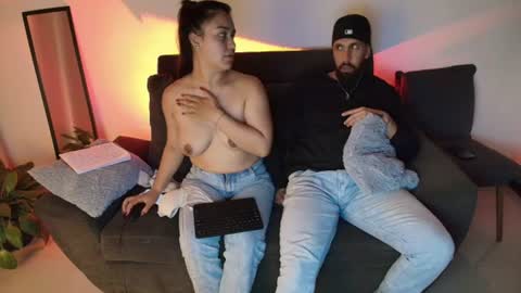 alyssia_wolds_1 online show from August 2, 4:08 am