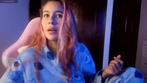 alyssy_nc online show from August 14, 3:43 am