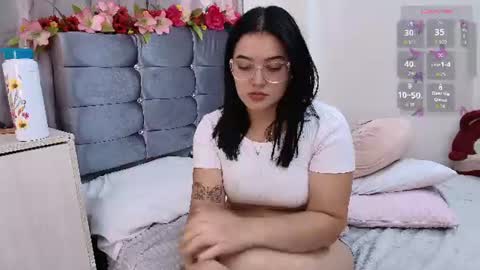 Isabella online show from August 7, 10:54 pm