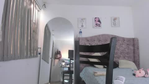 valentia online show from August 3, 1:51 pm