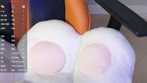amaemoon_ online show from August 13, 8:34 pm