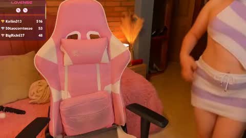 Hi Im AmaiaHelp me reach 100 likes online show from July 31, 11:43 pm