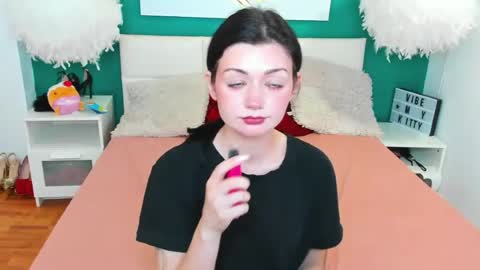 Amalia online show from July 10, 10:43 am