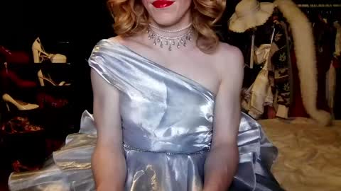 Amalie online show from March 22, 5:39 pm