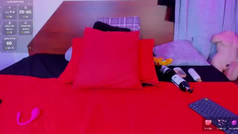 amanda29_ online show from August 13, 8:12 pm