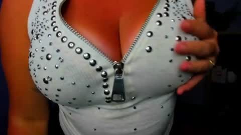 Amanda online show from July 28, 3:51 pm