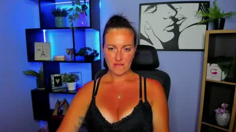 Amanda online show from July 30, 7:31 pm