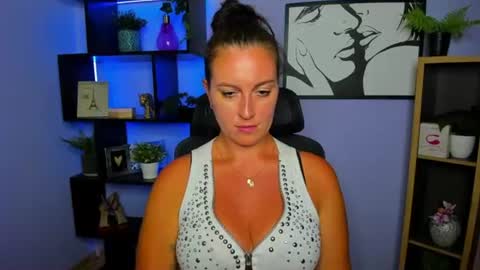 Amanda online show from August 4, 7:11 pm