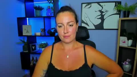 Amanda online show from August 5, 4:27 pm