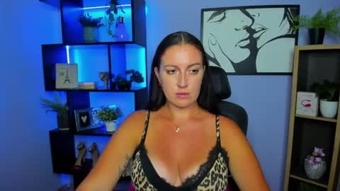 Amanda online show from August 6, 4:06 pm