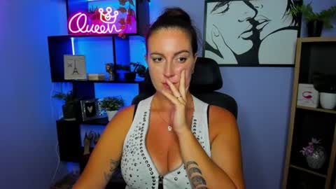 Amanda online show from August 12, 7:27 pm