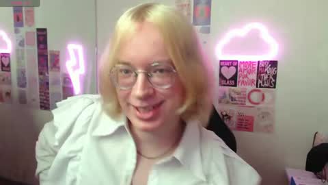 Hi im Amanda online show from July 20, 3:15 pm
