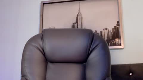 AMANDA online show from August 14, 7:12 am
