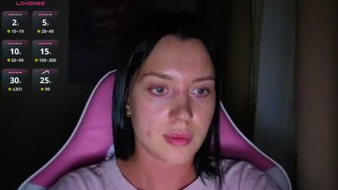 Amanda Rose online show from June 19, 8:20 pm