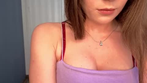 Zoe online show from August 12, 8:38 am