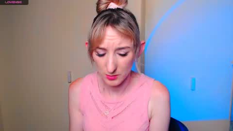 Amanda online show from August 2, 8:32 am