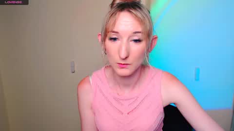Amanda online show from August 2, 9:38 am