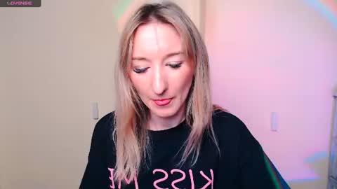 Amanda online show from August 15, 7:01 am