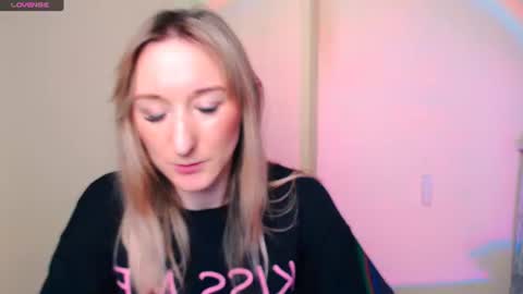 Amanda online show from August 15, 8:07 am