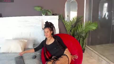 amani_roots online show from August 15, 3:38 pm