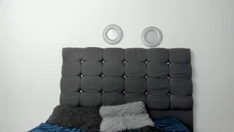 amapola online show from August 13, 2:03 am