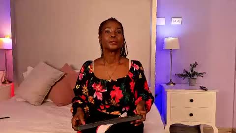 amara_bss_ online show from August 14, 1:59 pm
