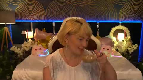 Sofia online show from August 8, 6:41 pm