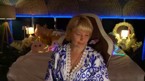 Sofia online show from August 9, 1:06 am