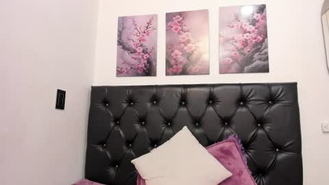 amaranta_f00x online show from August 3, 3:41 pm