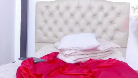 amaranta_f00x online show from August 8, 5:35 pm