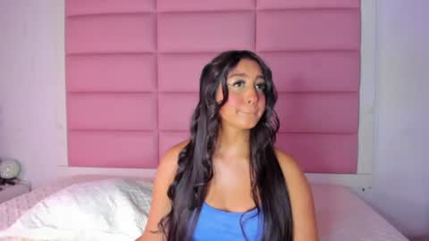 amaranttaylunay online show from August 3, 8:27 pm
