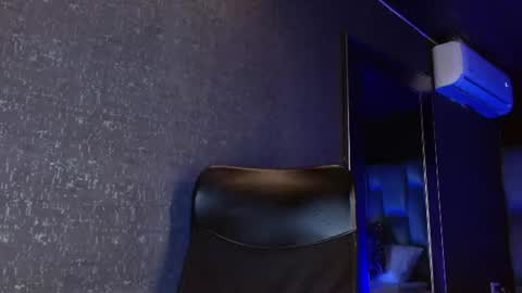 Emily online show from August 5, 5:11 pm