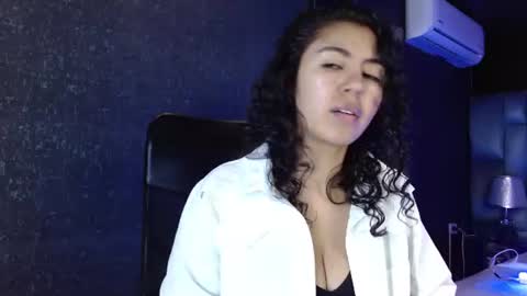 Emily online show from August 8, 12:05 pm