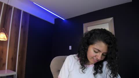 Emily online show from August 9, 4:41 pm