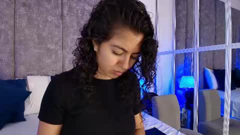Emily online show from August 11, 1:02 pm