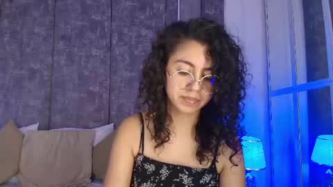 Emily online show from August 14, 3:48 pm