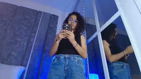 Emily online show from August 15, 2:32 pm