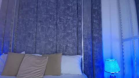 Emily online show from August 15, 3:38 pm